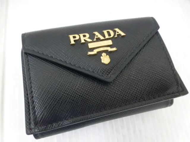 PRADA　コンパクトウォレット