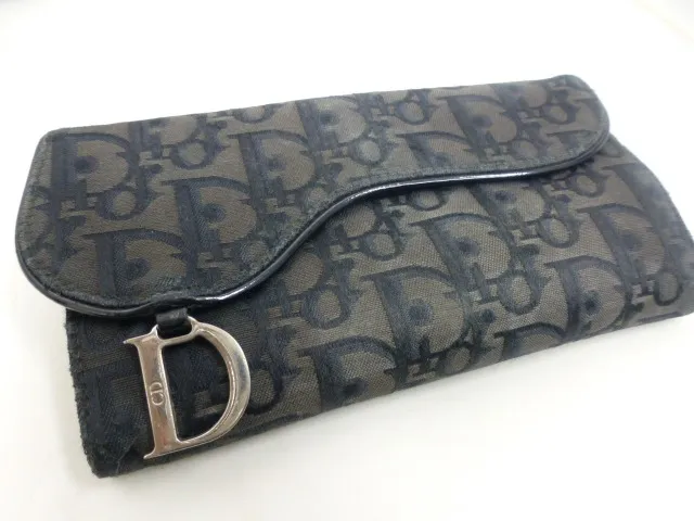 ディオール　財布　二つ折り