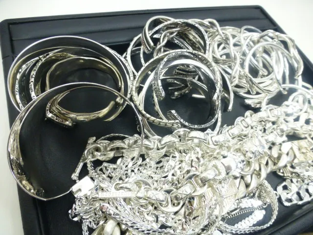 銀　アクセサリー