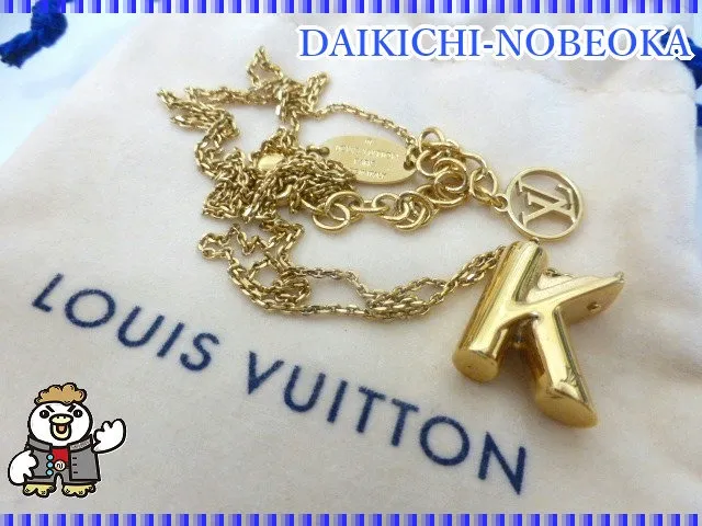 ルイヴィトン　イニシャルネックレス