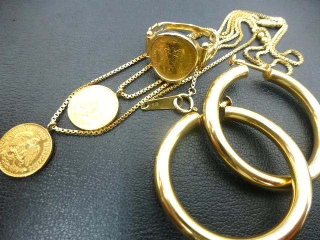 18金　ゴールド　アクセサリー