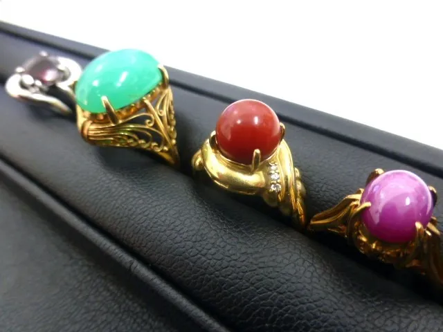 宝石　18金　リング