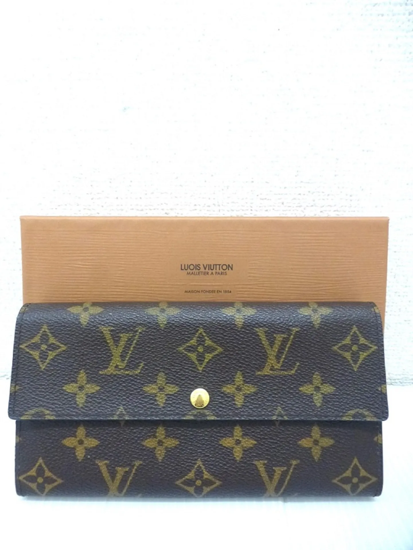 ルイヴィトン　モノグラム　長財布　