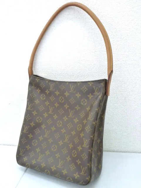 LOUIS VUITTON　ショルダーバック